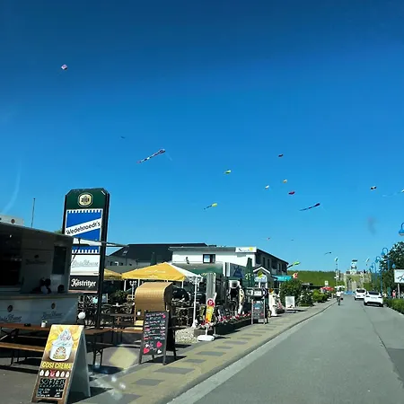 Im Aida Park Im Nordseebad Liegt Dieses Geraeumige Im Mediterranen Stil.