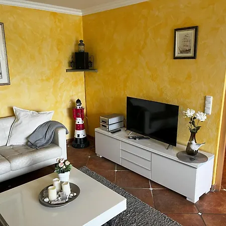 Im Aida Park Im Nordseebad Liegt Dieses Geraeumige Im Mediterranen Stil. Holiday home Tossens